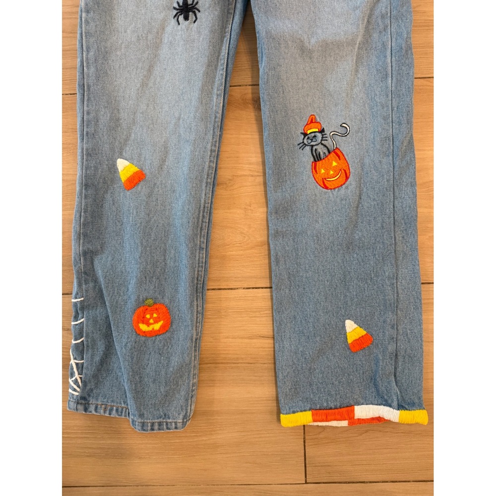 Vintage Straight Leg Women’s Jeans with Halloween Embroidery - Picture 4 of 8